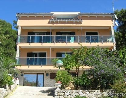 Apartments Glavan, private accommodation in city Mali Lo&scaron;inj, Croatia