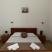 &Xi;&epsilon;&nu;ώ&nu;&alpha;&sigmaf; Orlovic, ενοικιαζόμενα δωμάτια στο μέρος Budva, Montenegro - 193377828