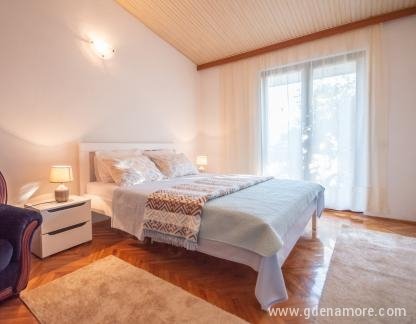 Apartamento Tijana, alojamiento privado en Risan, Montenegro - DSC_9360