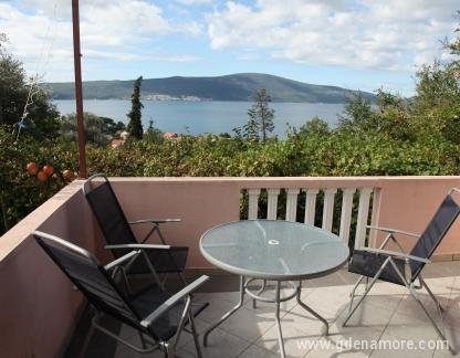 Апартаменти Порто Ластва, частни квартири в града Tivat, Черна Гора - Apartmani Porto Lastva