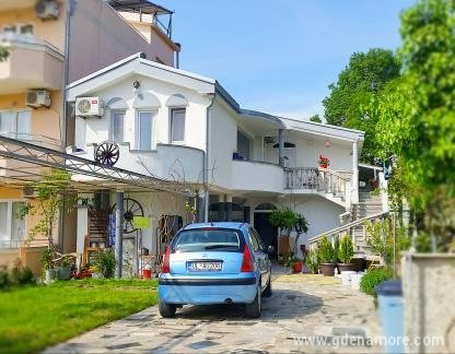 Melih Kuca Cvijeca, private accommodation in city Ulcinj, Montenegro - PhotoEditor_20190701_181219046