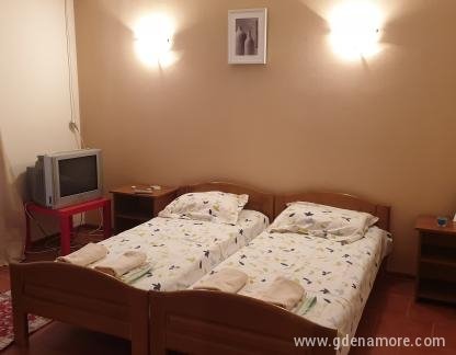 Apartmanok Dobrota - Kotor, Dobrota, Magán szállás a községben Kotor, Montenegr&oacute; - 20190805_133203