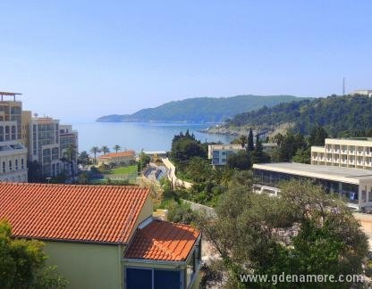 Вила Деса, частни квартири в града Bečići, Черна Гора - Pogled sa terasi