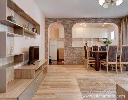 APARTMENTS HANAKA, private accommodation in city Pržno, Montenegro - 01