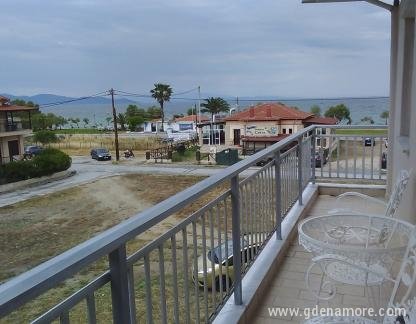 Baka&#039;s House Apartments, ενοικιαζόμενα δωμάτια στο μέρος Ierissos, Greece - bakas-house-apartments-ierissos-athos-2