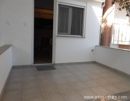 Ioannis-Wohnungen, Privatunterkunft im Ort Leptokaria, Griechenland - ioannis-apartments-leptokarya-pieria-4-bed-apartme