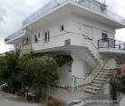 Стаи Мария Цакни, частни квартири в града Ammoiliani, Гърция