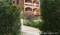 Marina Anna Studios 2, ενοικιαζόμενα δωμάτια στο μέρος Lourdata, Greece