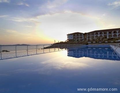 Hotel na plaži Akrathos, zasebne nastanitve v mestu Ouranopolis, Grčija - prva
