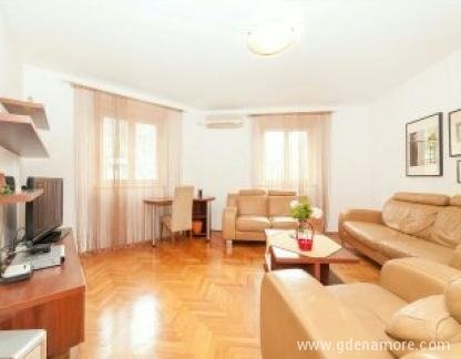 Apartman Una, Budva, privatni smeštaj u mestu Budva, Crna Gora - 1494763443345