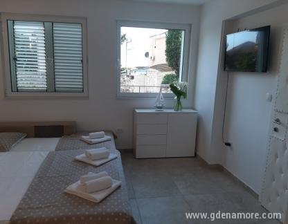 Studio apartman, alloggi privati a Herceg Novi, Montenegro - IMG-16f8810d40a7eaa82d3999dc48c3abc5-V