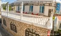 Appartements et chambres Queen, logement privé à Dobre Vode, Monténégro
