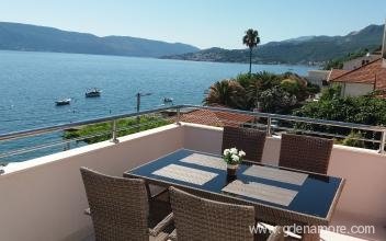 Apartments Milanovic, private accommodation in city Kumbor, Montenegro