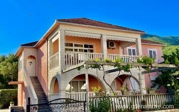 Apartments Milinovic White, private accommodation in city Bijela, Montenegro