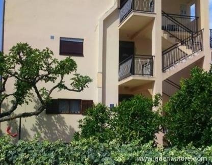 Apartamentos Maslovar, alojamiento privado en Tivat, Montenegro - 1622562848683