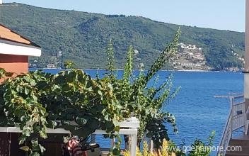 Room Apartment, private accommodation in city Herceg Novi, Montenegro