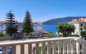 Апартаменти Миличевич, частни квартири в града Herceg Novi, Черна Гора