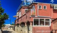 Vila "ALBY", zasebne nastanitve v mestu Dobre Vode, Črna gora