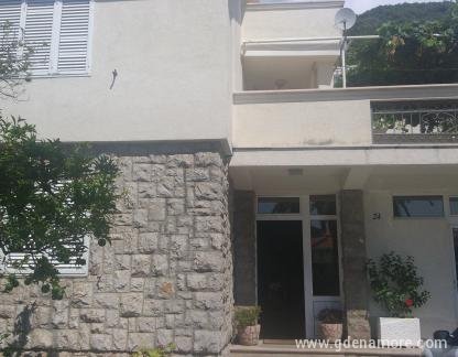 Maja, logement privé à Budva, Mont&eacute;n&eacute;gro - IMG-7eb726abbfa9b2d782377874d9b9fa40-V