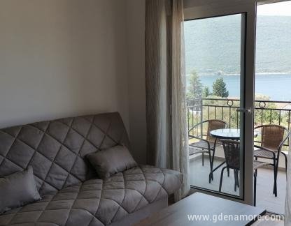 Apartmani Sunset, privatni smeštaj u mestu Kumbor, Crna Gora - IMG-89be6657896ca1ac51cca19d41a77f43-V