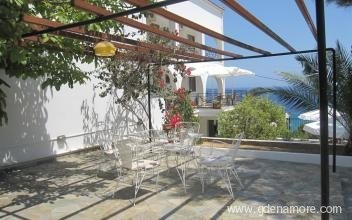 Travlos Studios, alloggi privati a Poros, Grecia