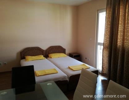 Wohnungen und Zimmer-Grande Casa, Privatunterkunft im Ort Bar, Montenegro - IMG_20170602_103159