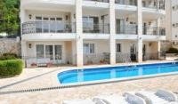 Apartman Anna, privatni smeštaj u mestu Djenović, Crna Gora