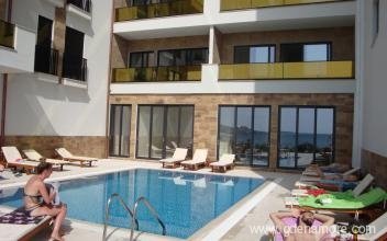 Lux apartman sa bazenom i privatnom plazom, Privatunterkunft im Ort Saranda, Albania