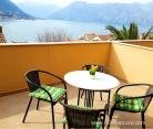 Jovana i Tijana, private accommodation in city Kotor, Montenegro