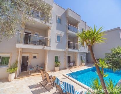 Apartments Fortunella, Privatunterkunft im Ort Petrovac, Montenegro - 49