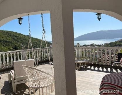 G&auml;stehaus Cvoro, Privatunterkunft im Ort Zelenika, Montenegro - IMG-20220425-WA0006