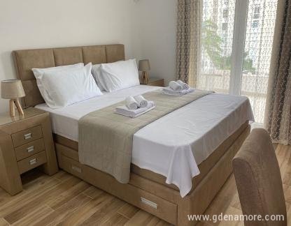 Apartamentos Vico 65, alojamiento privado en Igalo, Montenegro - IMG-20220610-WA0008