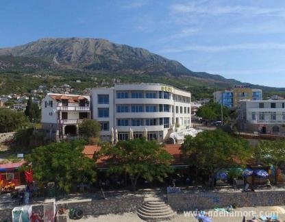 Deus, Dio, alloggi privati a Bar, Montenegro - image-0-02-04-1a434423f2eacee54e6b94b23806f9d38e15
