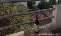 Apartman Ogi, ενοικιαζόμενα δωμάτια στο μέρος Šušanj, Montenegro