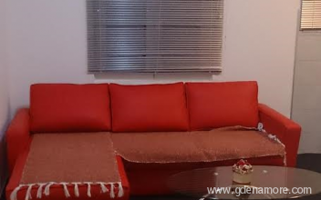 Apartmani Djenovic, частни квартири в града Djenović, Черна Гора