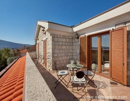 Ilic leiligheter, privat innkvartering i sted Bijela, Montenegro - 350501894