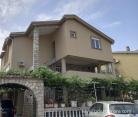 Apartmani Mihailović, privatni smeštaj u mestu Lastva Grbaljska, Crna Gora