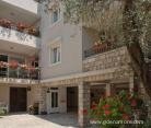 Guest House Maslina, private accommodation in city Petrovac, Montenegro