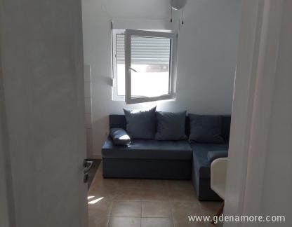 Apartmani Samardzic, Частный сектор жилья Баошичи, Черногория - 77CF7057-45B3-4B63-BA5A-A0C5AAA4C5D0