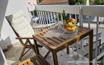 Apartment Mimi, private accommodation in city Herceg Novi, Montenegro