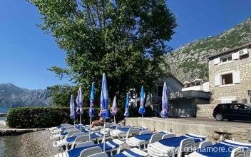 Apartments Savic, private accommodation in city Dobrota, Montenegro