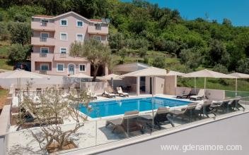 Apartments Vladana, private accommodation in city Bijela, Montenegro