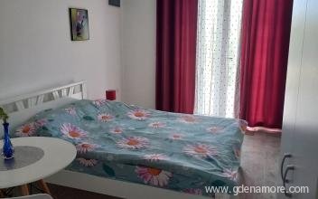 KILLY APARTMENTS, private accommodation in city Čanj, Montenegro