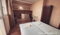 Apartmani i sobe- Grande Casa, privatni smeštaj u mestu Šušanj, Crna Gora