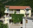 ВИЛА МИРЖАНА, частни квартири в града Budva, Черна Гора