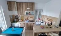 Apartman Iva, alloggi privati a Bijela, Montenegro