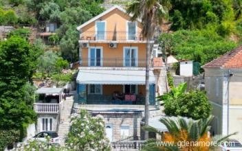 Apartmani Tijana, privatni smeštaj u mestu Zelenika, Crna Gora