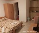 Apartments-Zimmer Seljanovo, Privatunterkunft im Ort Tivat, Montenegro