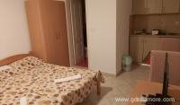 Leiligheter-rom Seljanovo, privat innkvartering i sted Tivat, Montenegro