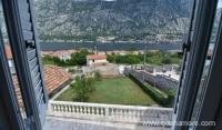 Cottage Prčanj, alloggi privati a Prčanj, Montenegro
